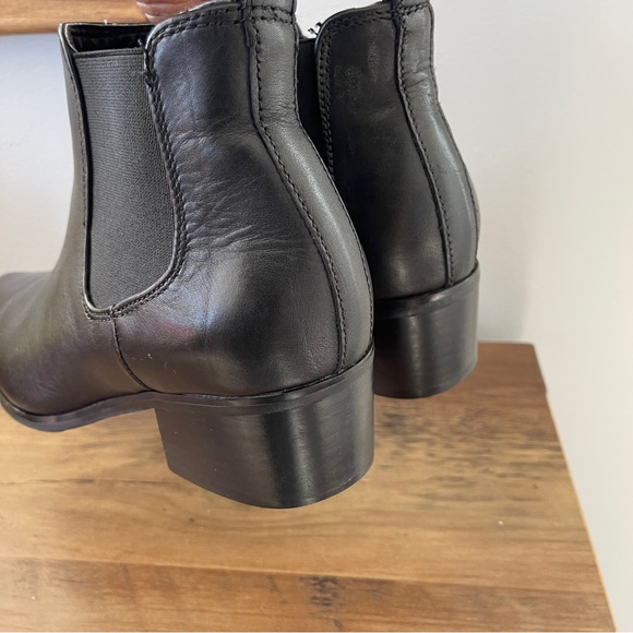 Blondo Waterproof Point Toe Booties shoes size 7 - Picture 2 of 15